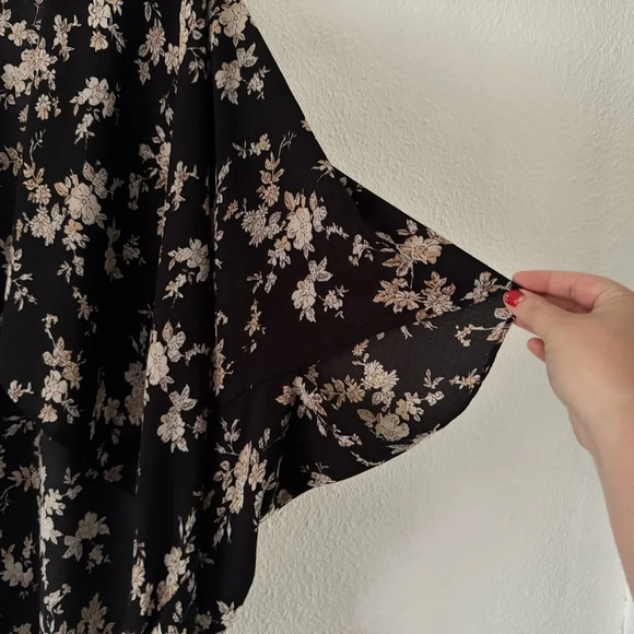Maurices kimono floral lightweight relaxed print size OS women’s relaxed NEW - Picture 10 of 11